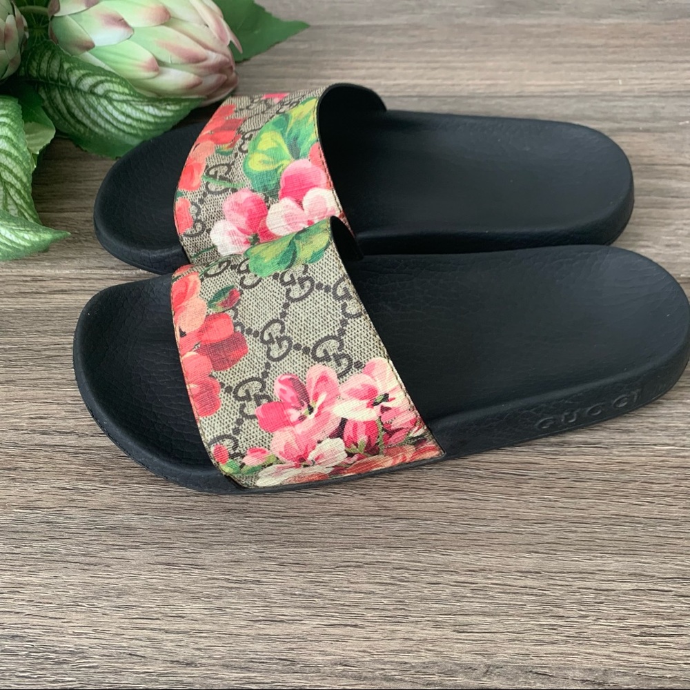 GUCCI blooms supreme floral slide sandal